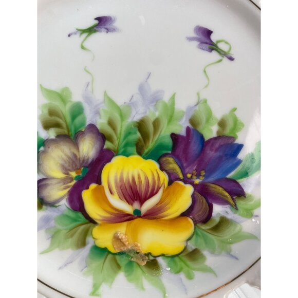 Lefton Handpainted Fleur-de-lis reticulated edge Purple Yellow Flowers Plate - Picture 2 of 6